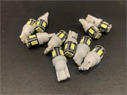 Лампа автомобильная светодиодная T10 24V белый свет T10-5630-6SMD-1 - фото 5085