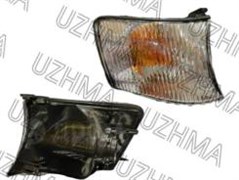 Габаритный огонь Toyota CHASER GX100 R белый 22256R M4