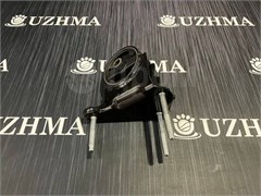 Подушка двигателя SV30 передняя 1236162060 EEP