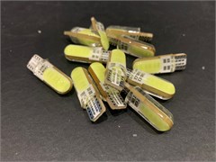 Лампа автомобильная светодиодная T10 12V  T10-COB-12