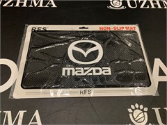 Коврик противоскользящий Mazda на приборную панель 14398